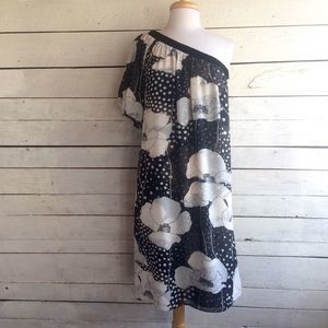 Chiffon one shoulder dress